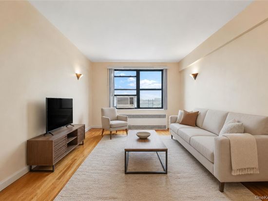 25-15 Union Street #6G